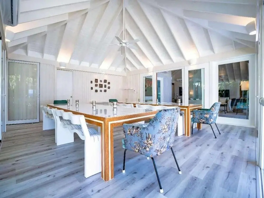 Sunny Vacation Villa 87