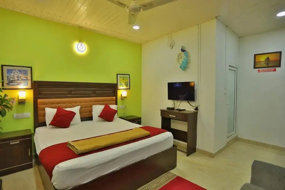 The Svarga Hill View Resort