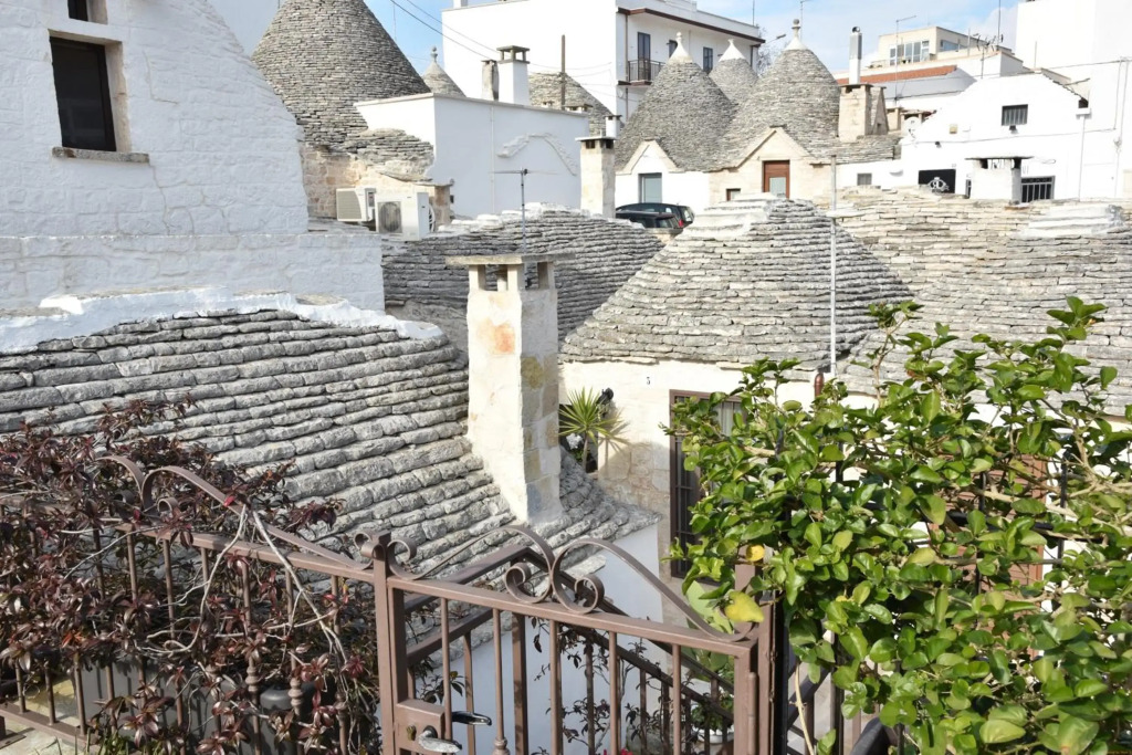 Trulli Moon