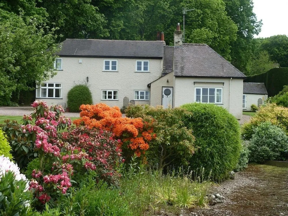 Old Church Coach House