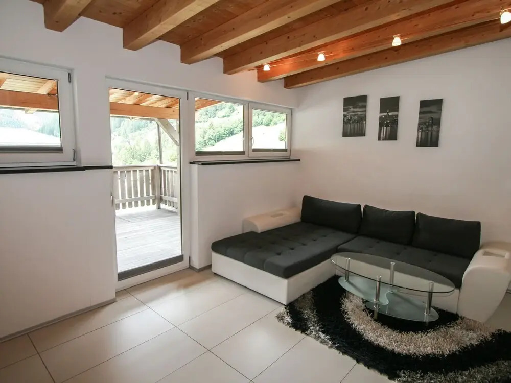 Sandra See in See With 2 Bedrooms and 1 5 Bathrooms
