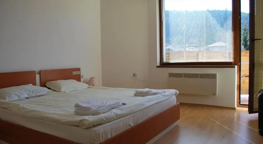 Pm Services Riverside Apartments