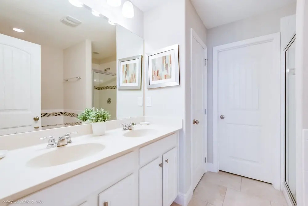 42010v Luxury 6 Bedroom 4.bath Home With Spa