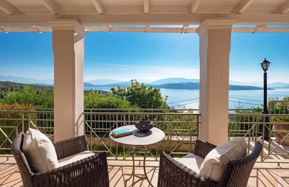 Villa Nafsika in St Stefanos Bay