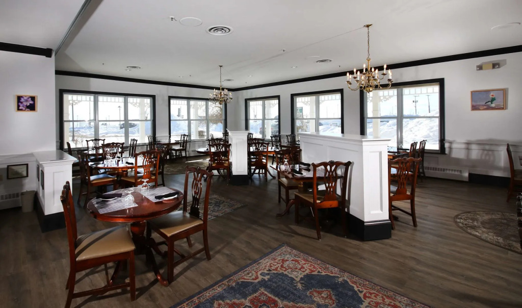 The Loyalist Country Inn & Conference Centre