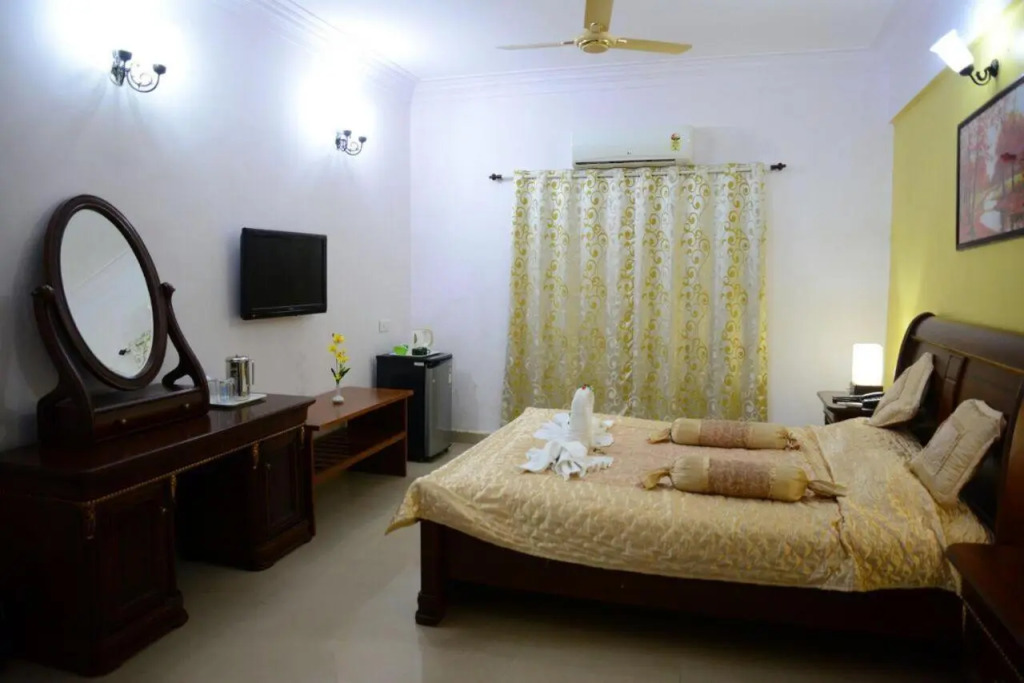 Paradise Village Beach Resort