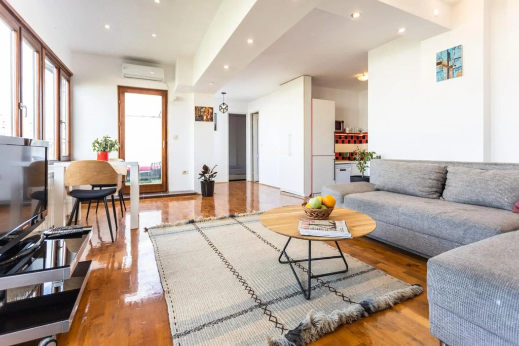 Lovely one bedroom loft with a big terrace