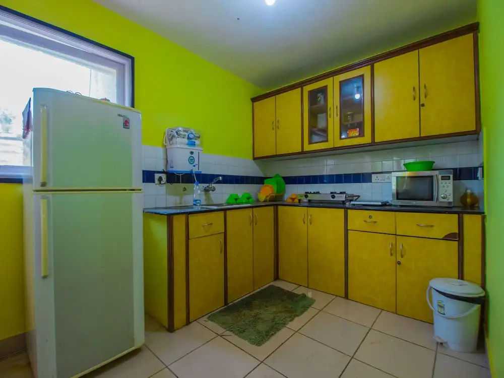 OYO 13840 Home Radiant 2BHK LPK Waterfront