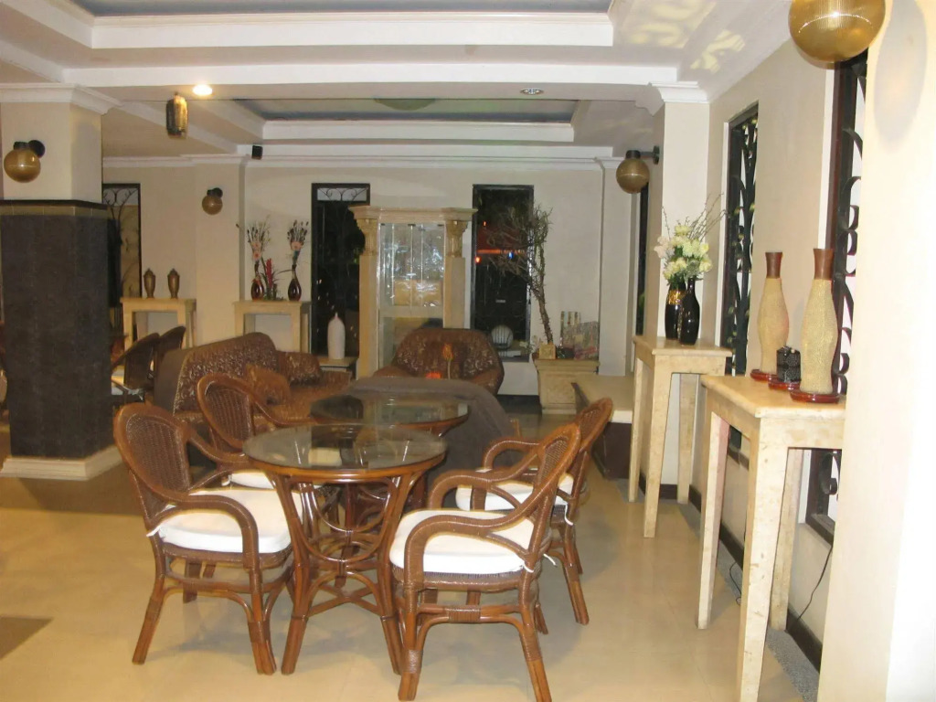 Cebu Hilltop Hotel