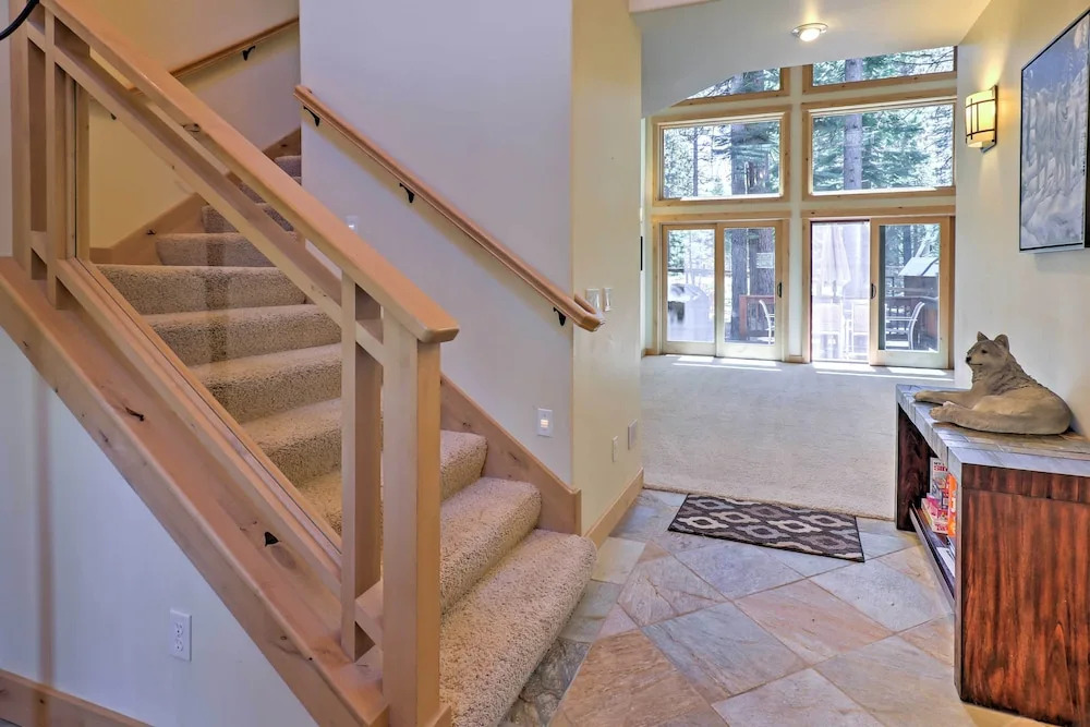 Close to Slopes: Forest-view Gem in Lake Tahoe