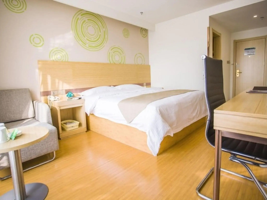 GreenTree Inn (Shanxian Huxi South Road store)