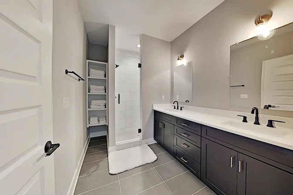 2 Brand-new Townhomes W/ Luxe All-suite Layouts 4 Bedroom Townhouse