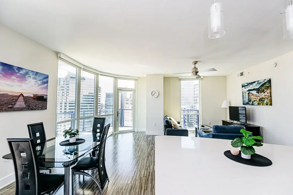 Uptown Charlotte 2br Furnished Apartments 2 Bedroom Apts by RedAwning