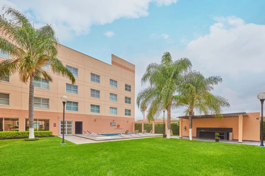Sierra Suites By HP Hotels