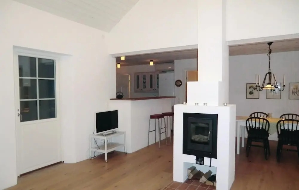 Nice Home in Kivik With 4 Bedrooms and Wifi