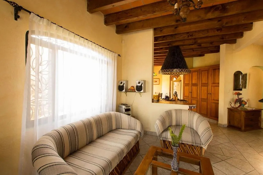 La Casa del Pirul - Boutique Villas Xichu