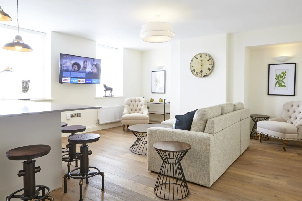 Your Apartment Redcliffe Parade - No.3