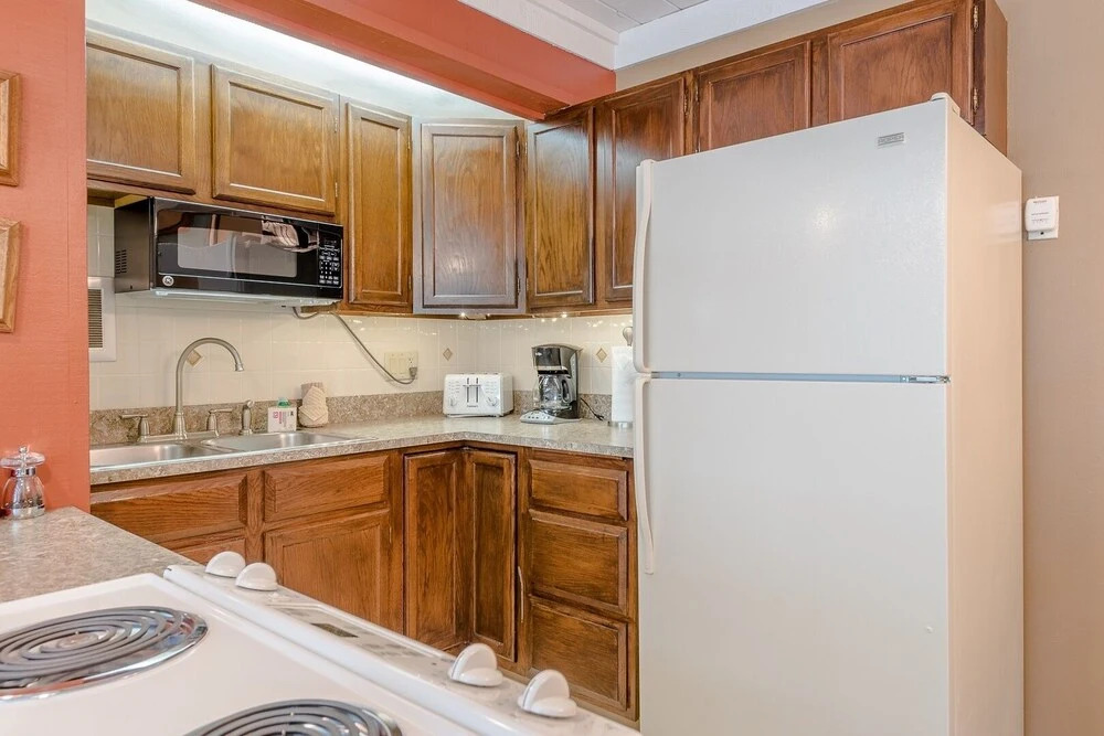 Atelier 1045 - 2 Br Condo