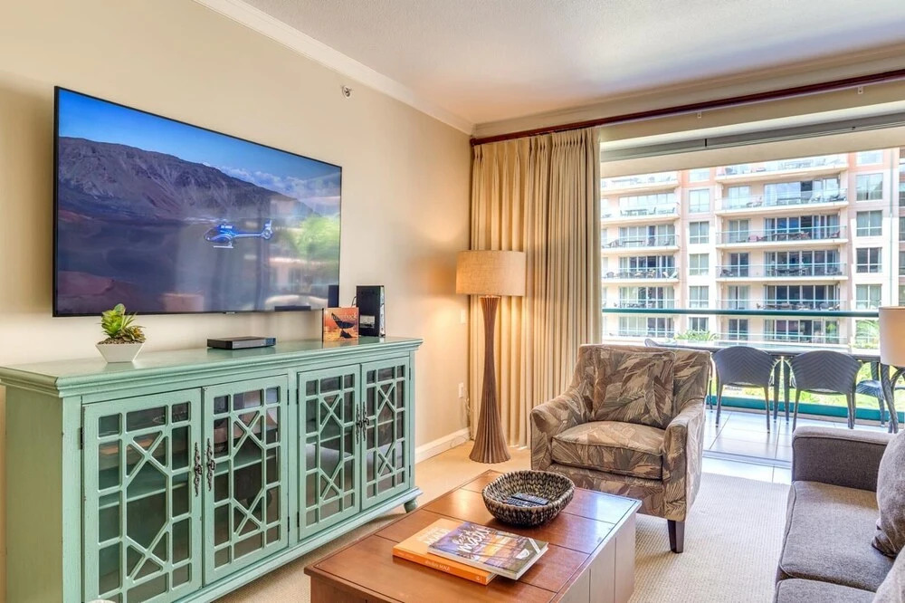 K B M Resorts- Hkk-309 Extra Large 2bdrm, Ocean Views, 3 King Beds, Just 75 Yards From the Ocean!