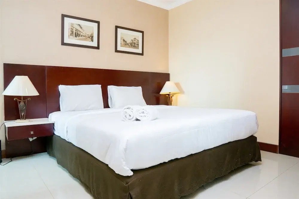 2BR Apartment with Private Bathtub at Galeri Ciumbuleuit 1
