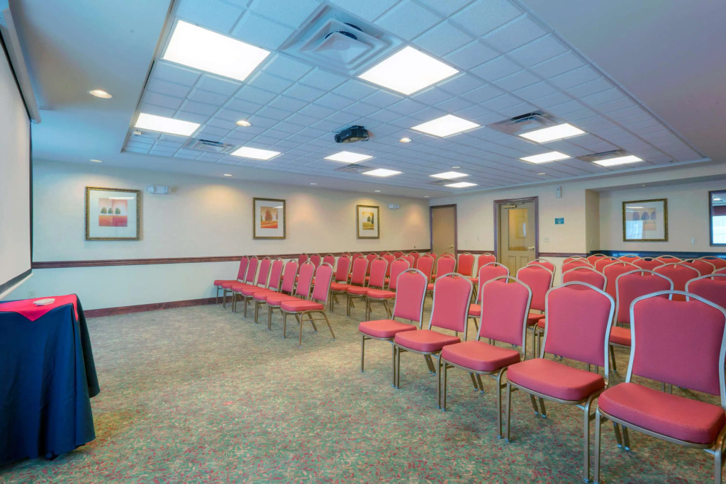 Country Inn & Suites by Radisson, Petersburg, VA