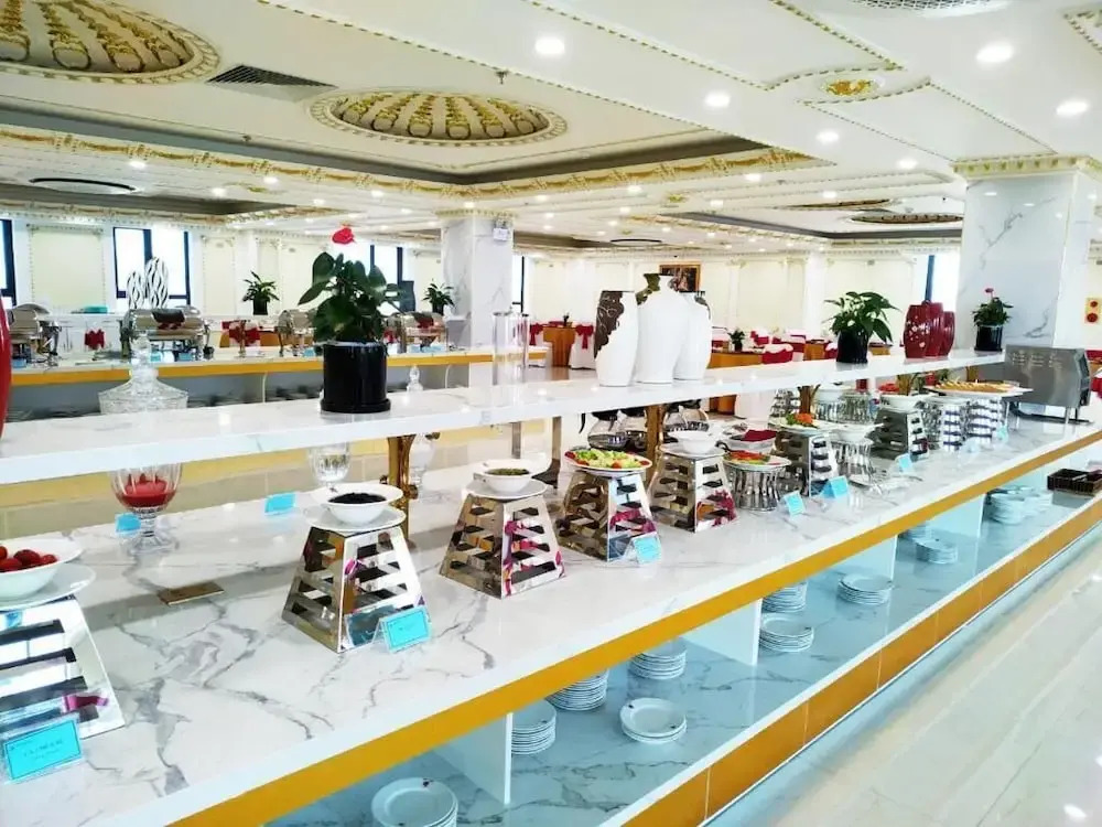 Phoenix Hotel 3