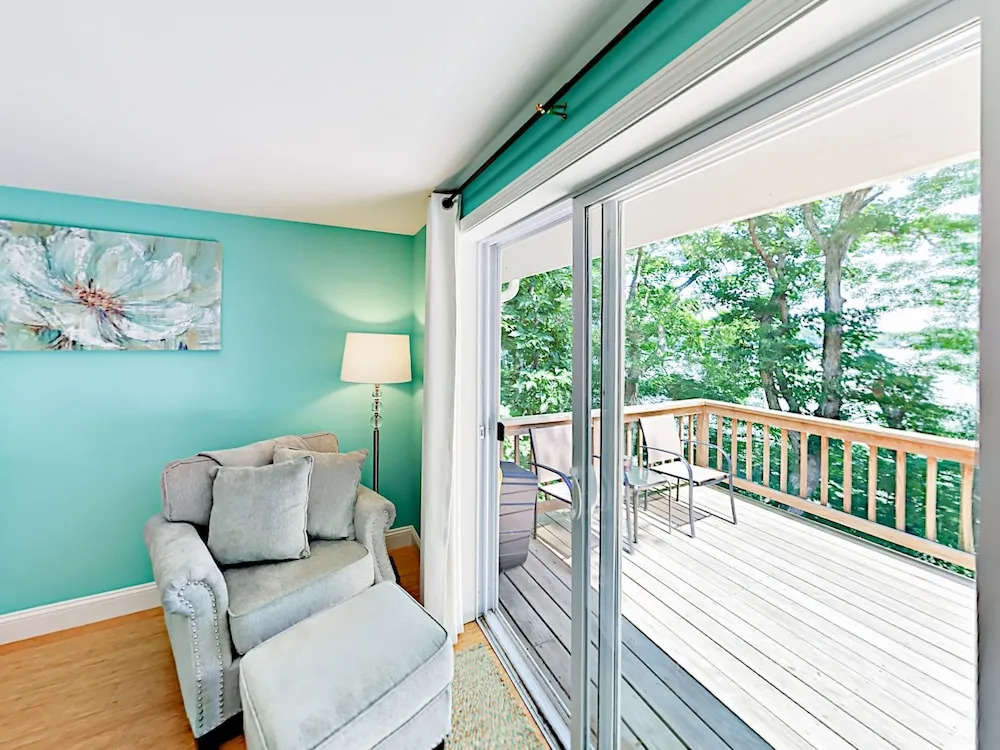 3br W/ Kayaks On Santuit Pond 3 Bedroom Home