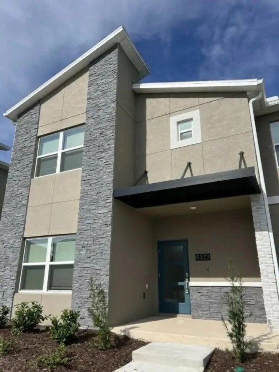 4323sl-storey Lake Resort 5 Bedroom Townhouse by RedAwning
