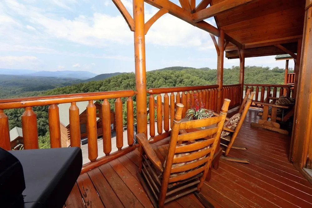 Up Up  Away - Two Bedroom Cabin