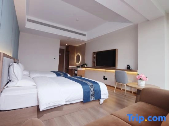 Elong R.YUN Hotel (Huayin Huashan Scenic Area Visitor Center Huashan North Station)