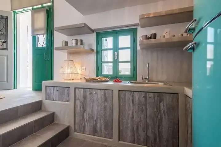 Babounis Suite