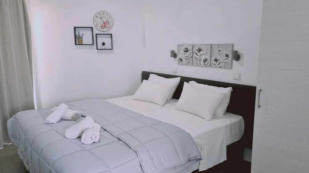 100 AN - Napa Living 22