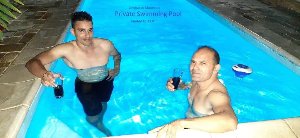 Piscines Privées et Chauffées, Private Heated Pools