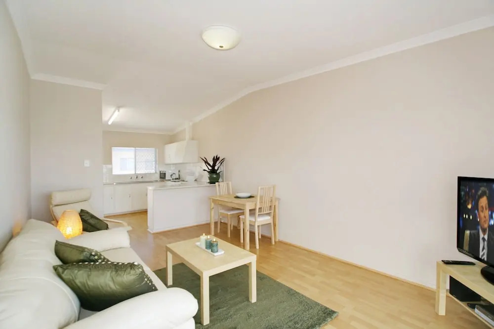 Acacia Holiday & Business Stay