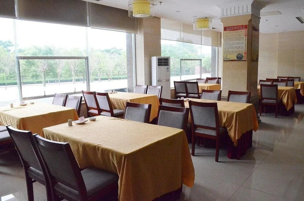 Qingdao Haizhizi Hotel