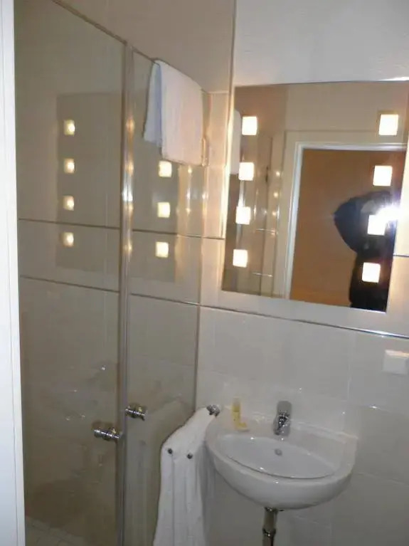 Astra Hotel