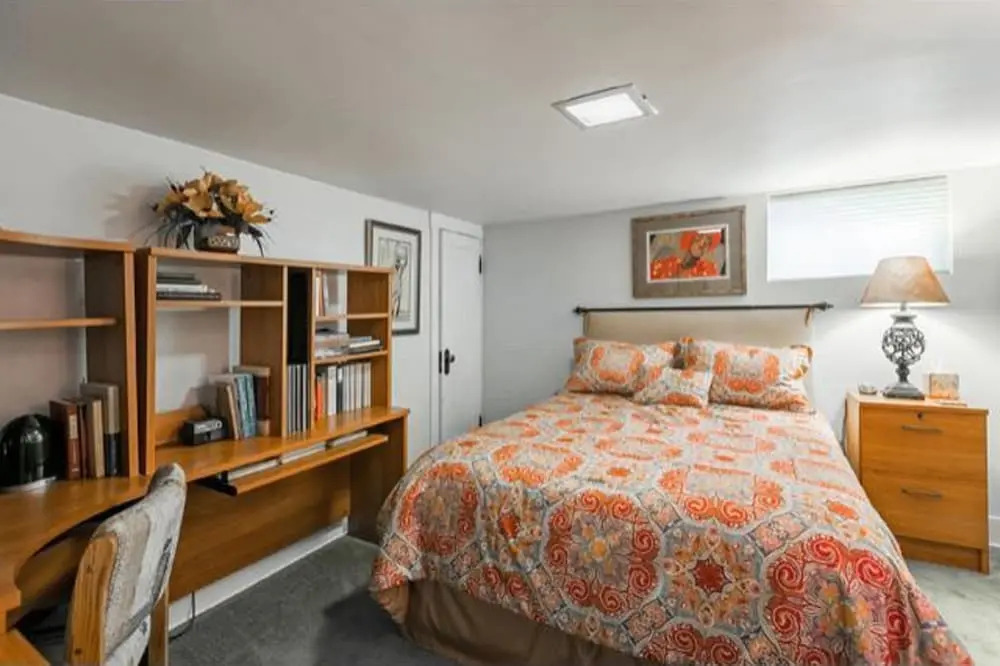 East Vacation House #362904 6 Bedrooms 2 Bathrooms Home