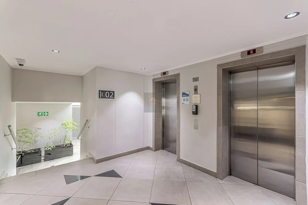 KMG Apartments at The Apex