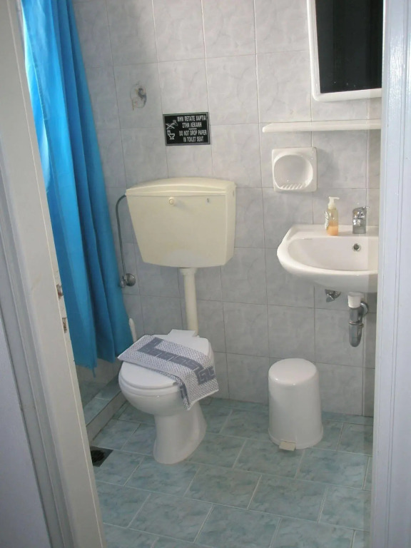Ampeli Rooms