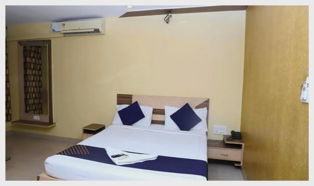 Smile Stay Hiland Suites