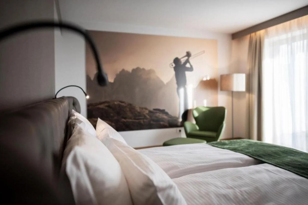 Be Place Adult Friendly Hotel