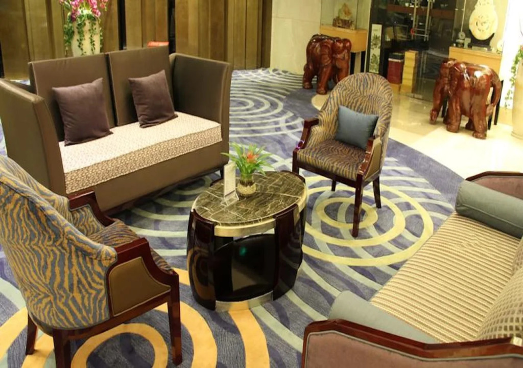 Sentosa Hotel Shenzhen Feicui Branch, Enjoy tropical swimming pools and high-class fitness club