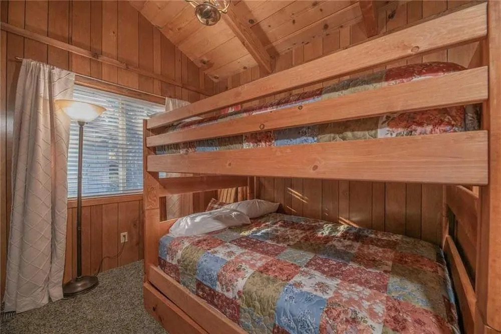 Apple Bear Cottage