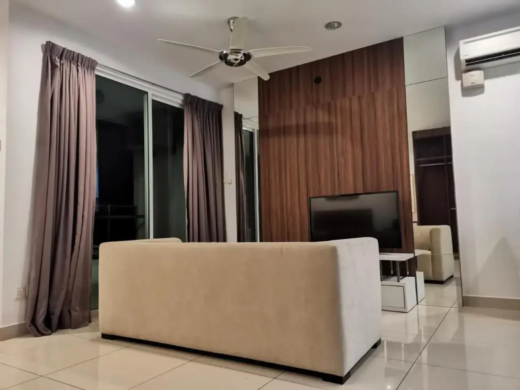 Mansion One l Luxe Family Retreat SEAVIEW l Gleneagle l by PSH