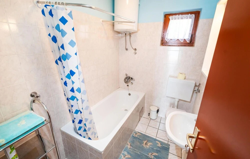 Amazing Apartment in Maslenica With 2 Bedrooms and Wifi