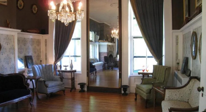 Allegheny Street Bed & Breakfast