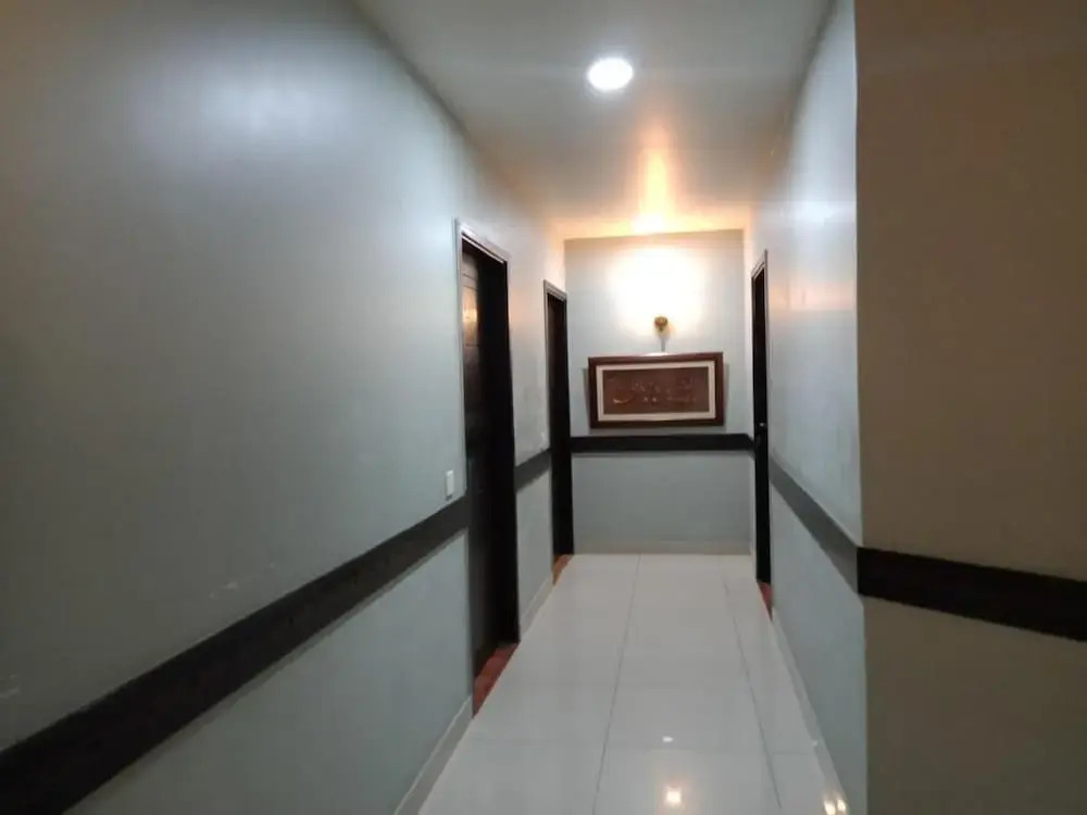 Hira Guest House