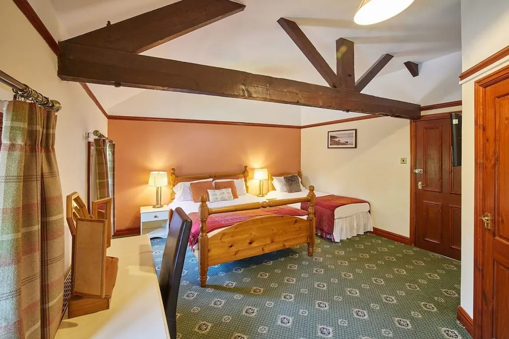 Host & Stay - The Arches Country House