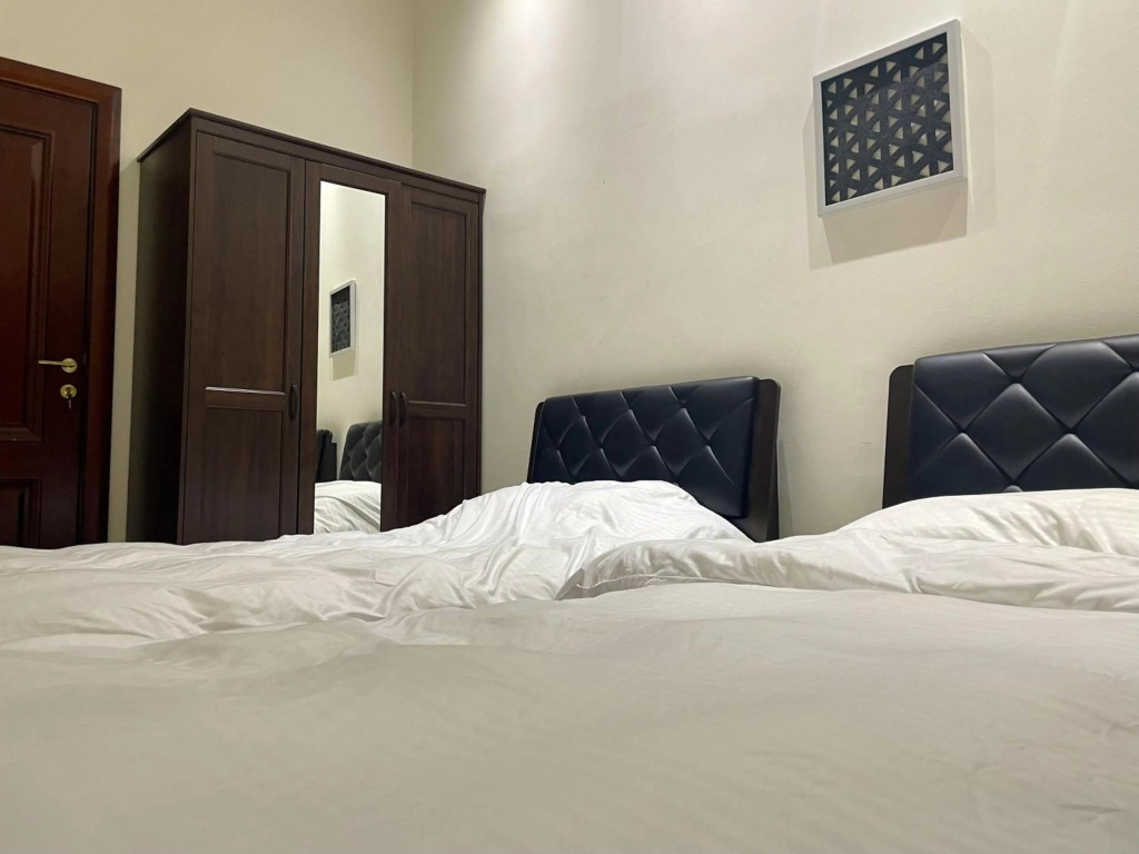 Contemporary Semi Villa Apartment with Private Entrance in Khalda