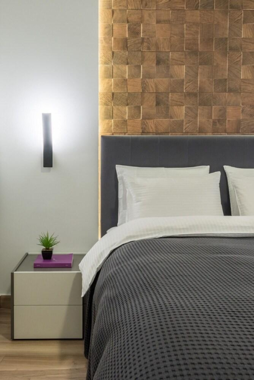 De Minimis - a Chic 3BR Downtown Apartment